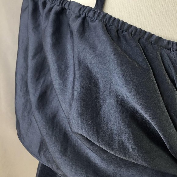 Cold Off-Shoulder Top NWT - Picture 5 of 9